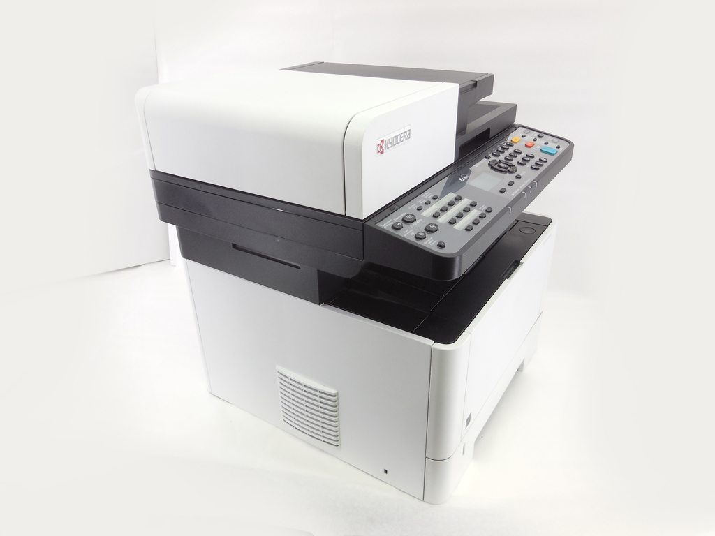 МФУ лазерное KYOCERA ECOSYS M2235dn, ч/б, A4, черный/белый - Pic n 307384
